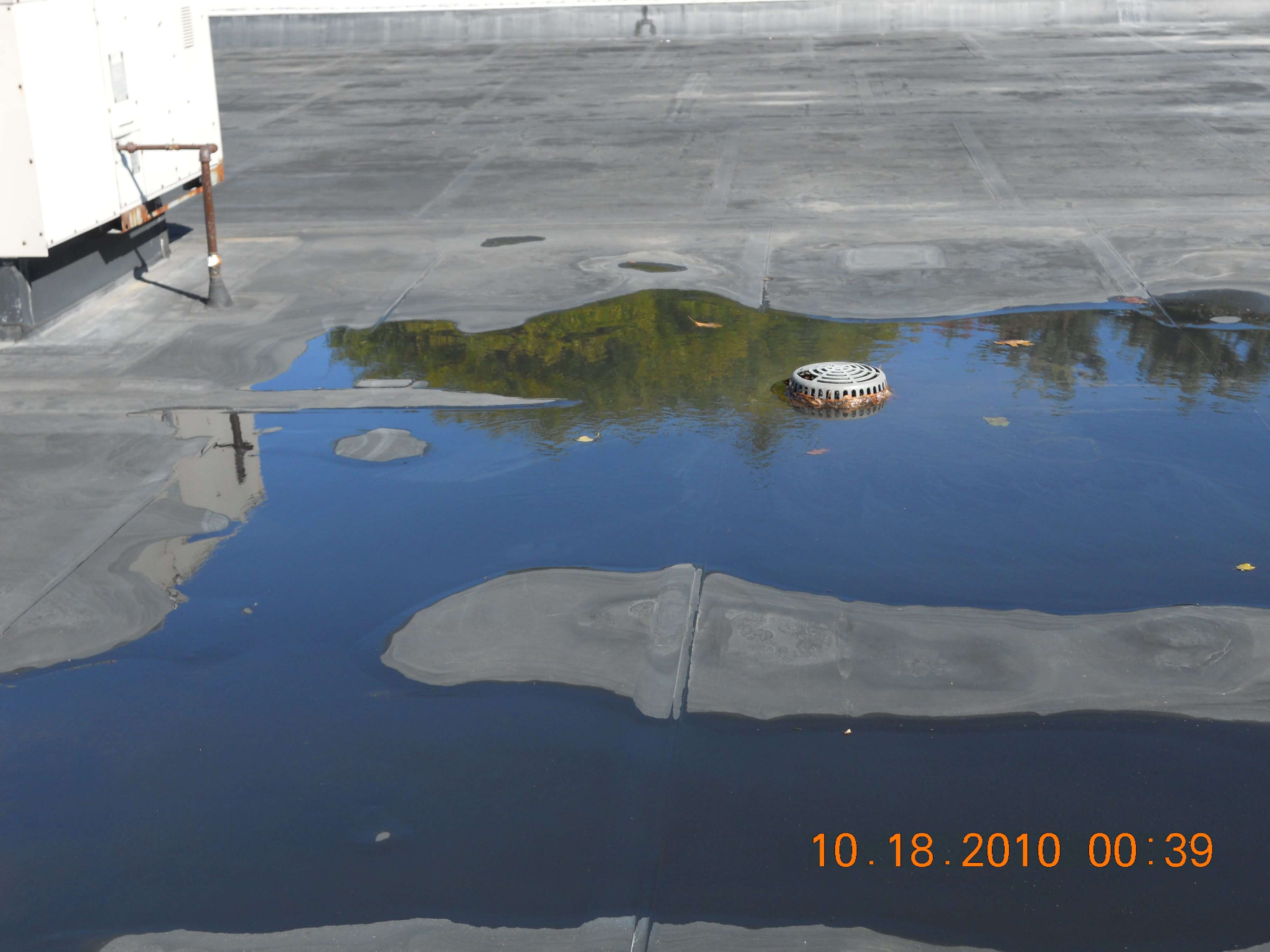 4 Not So Obvious Signs Your Commercial Roof Needs Replacing